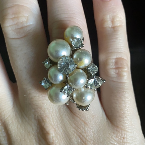 Ring - Picture 2 of 4